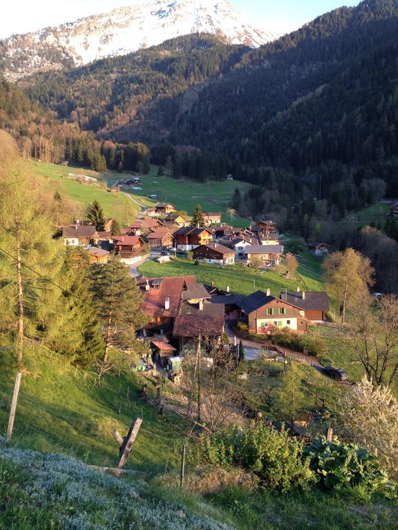 Heidi'S Guesthouse Frenières エクステリア 写真